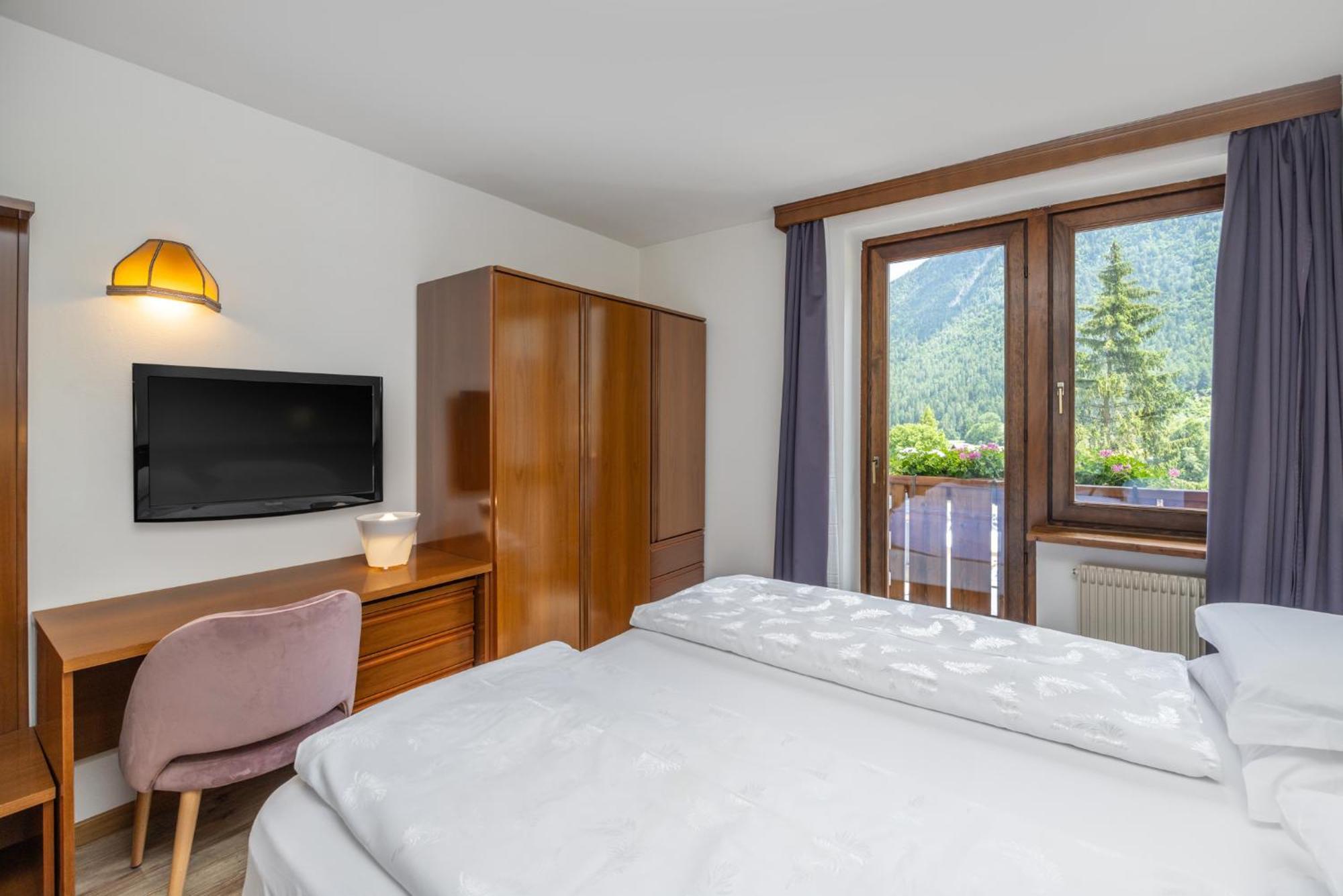 Hotel Ariston Garden & Spa Monclassico Room photo
