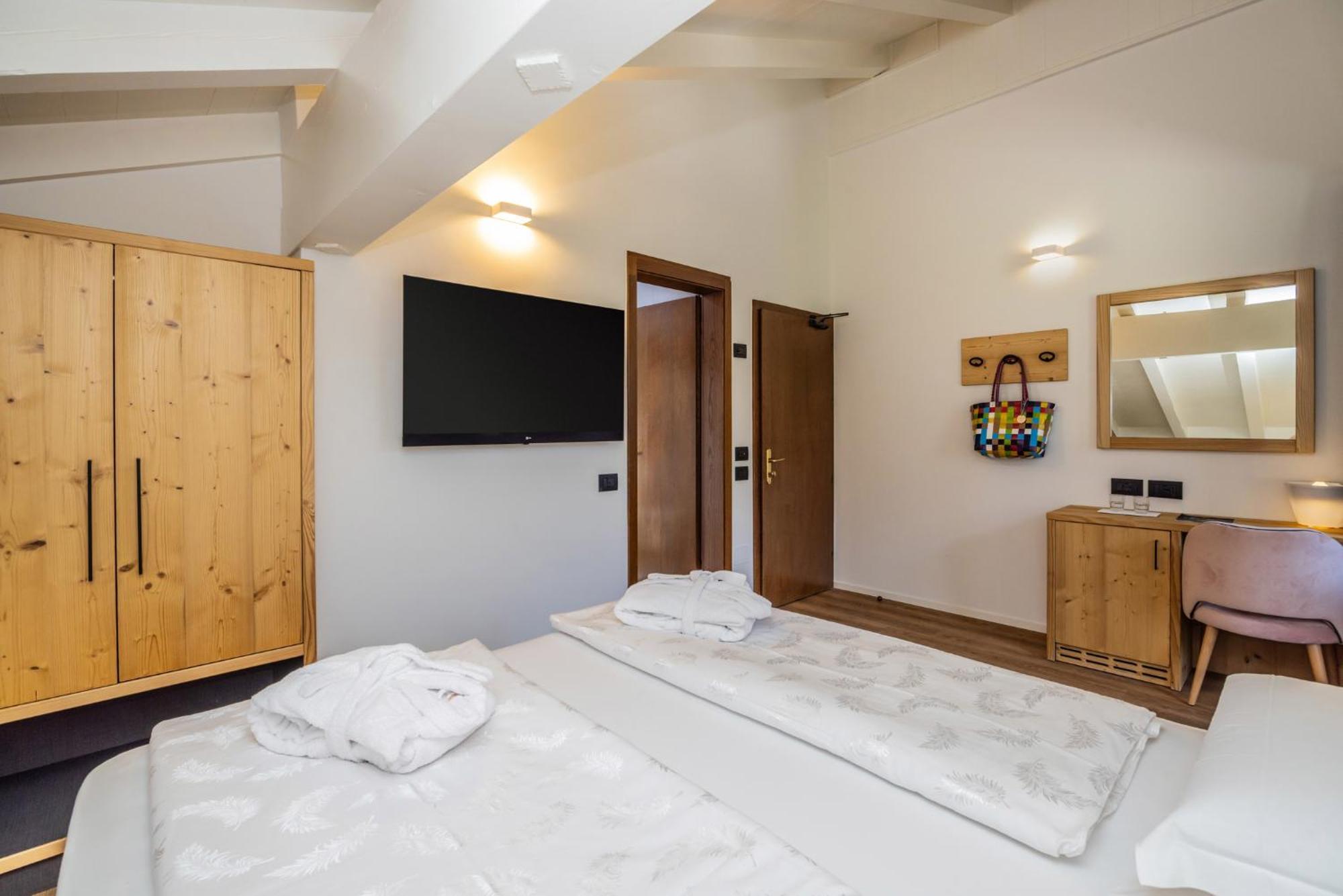 Hotel Ariston Garden & Spa Monclassico Room photo