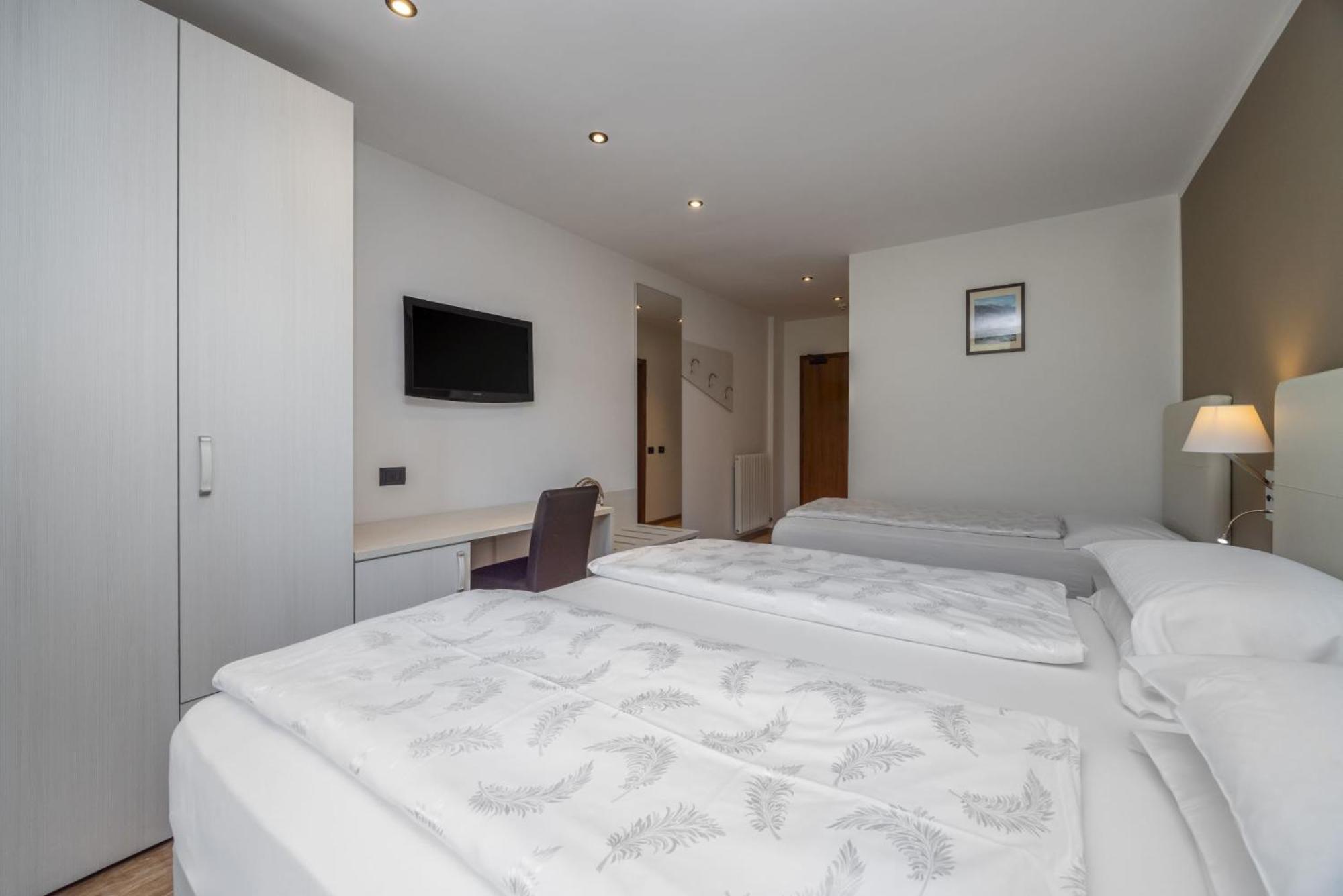 Hotel Ariston Garden & Spa Monclassico Room photo